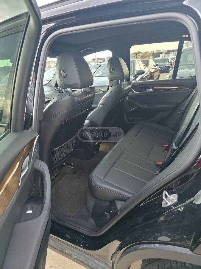 BMW X3 - фото 7