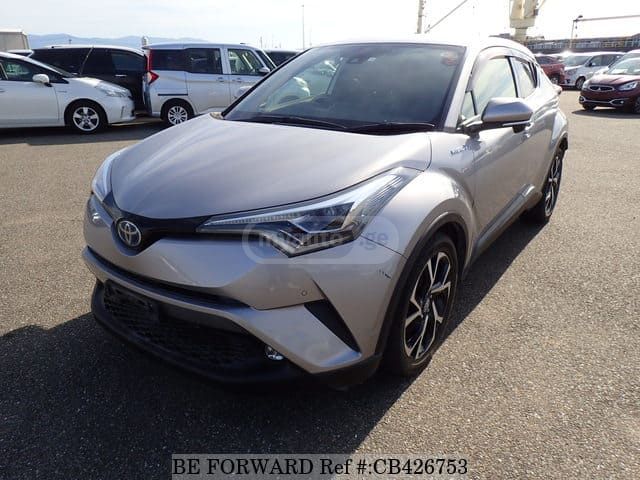 Toyota CHR - фото 1