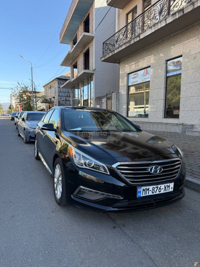 Hyundai Sonata - фото 1