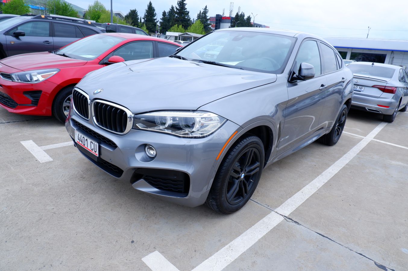 BMW X6 - фото 1