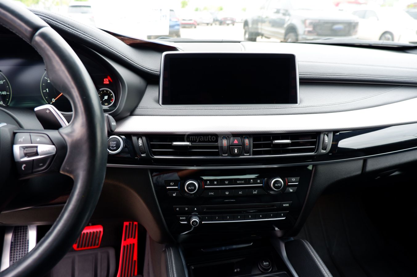 BMW X6 - фото 12