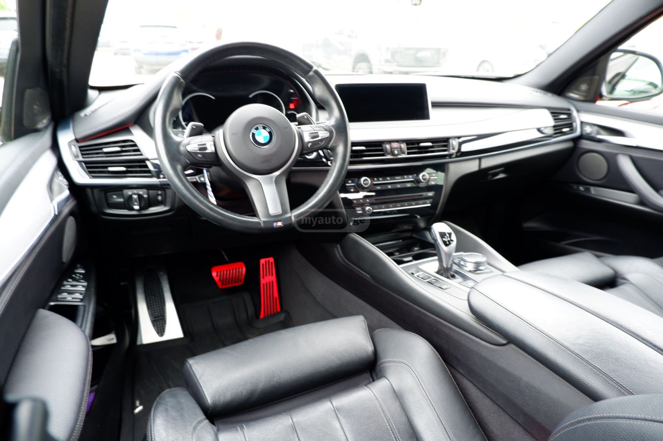BMW X6 - фото 8