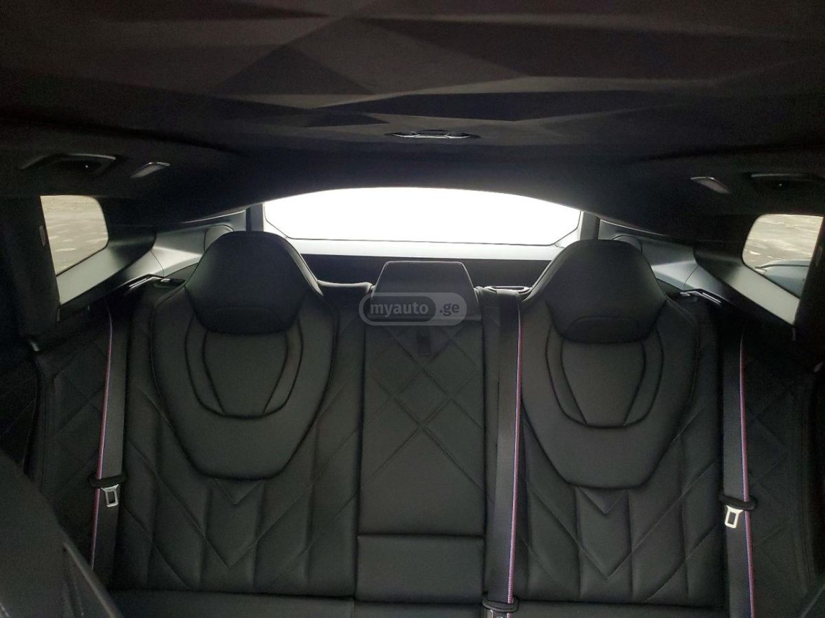 BMW XM 2025 — миниатюра 12