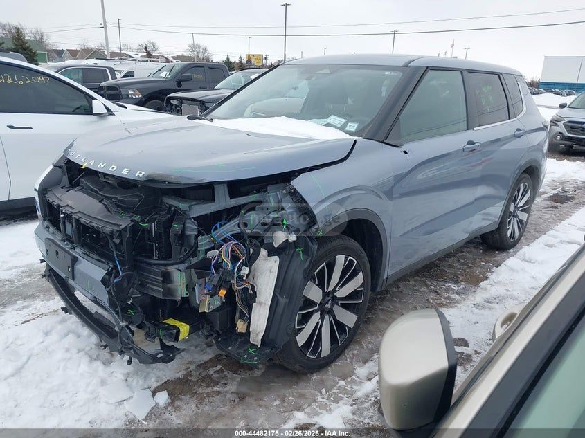 Mitsubishi Outlander 2025 — миниатюра 2