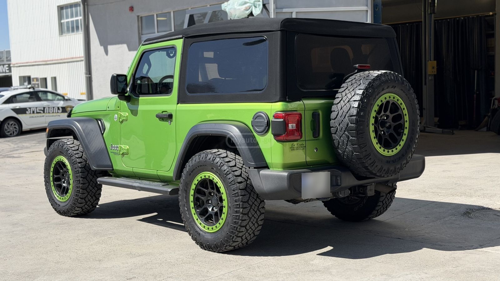 Jeep Wrangler - фото 4
