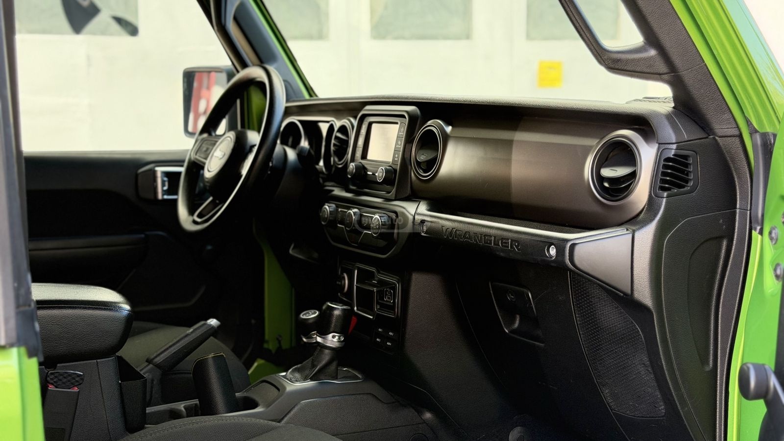 Jeep Wrangler - фото 9