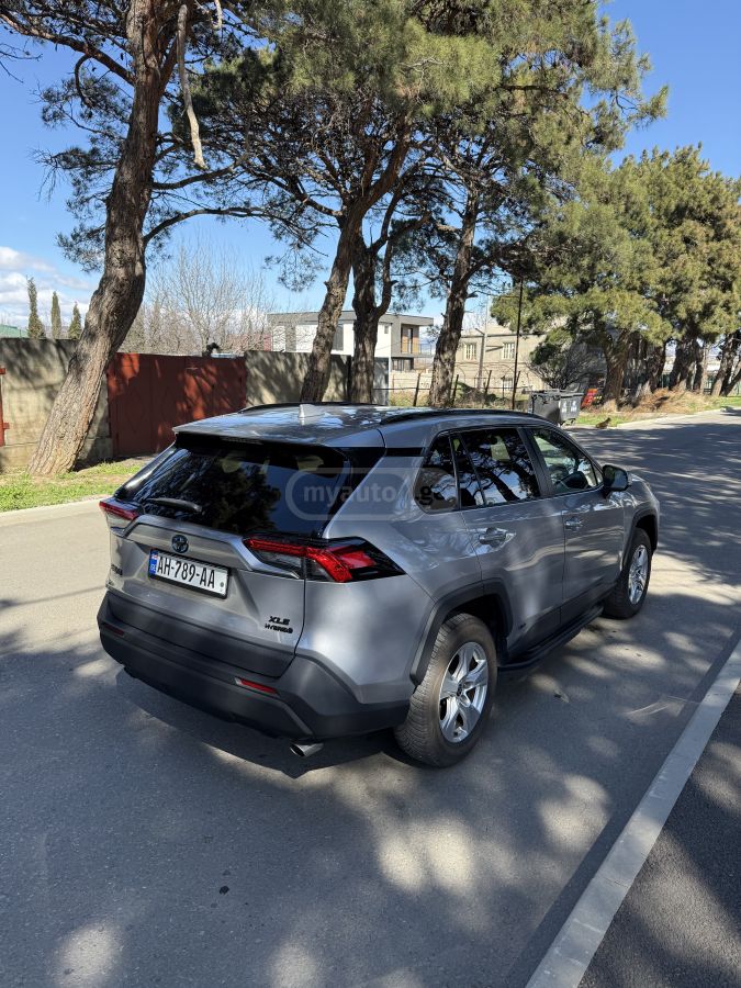 Toyota RAV 4 - фото 5