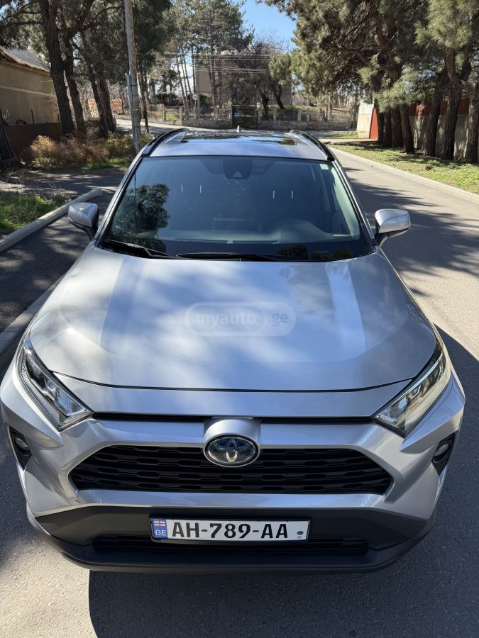 Toyota RAV 4 - фото 6