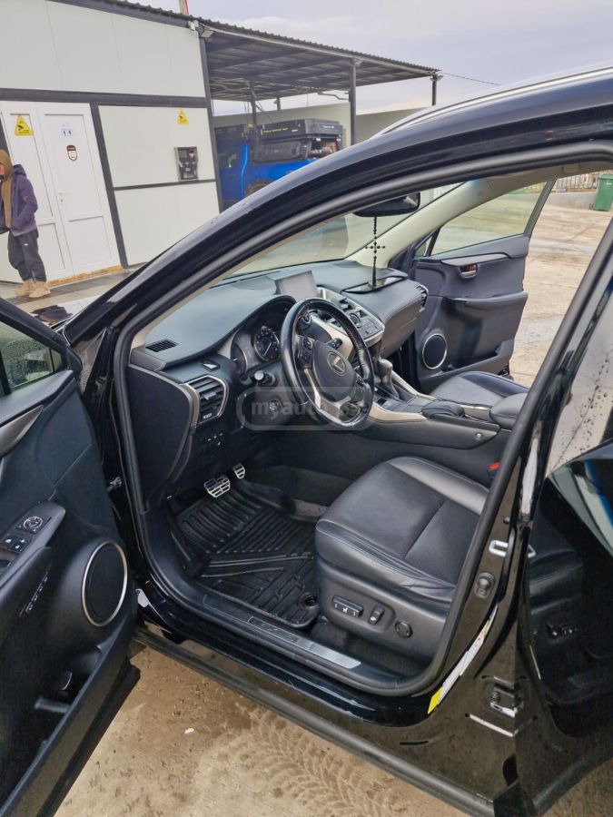 Lexus NX 300 - фото 3