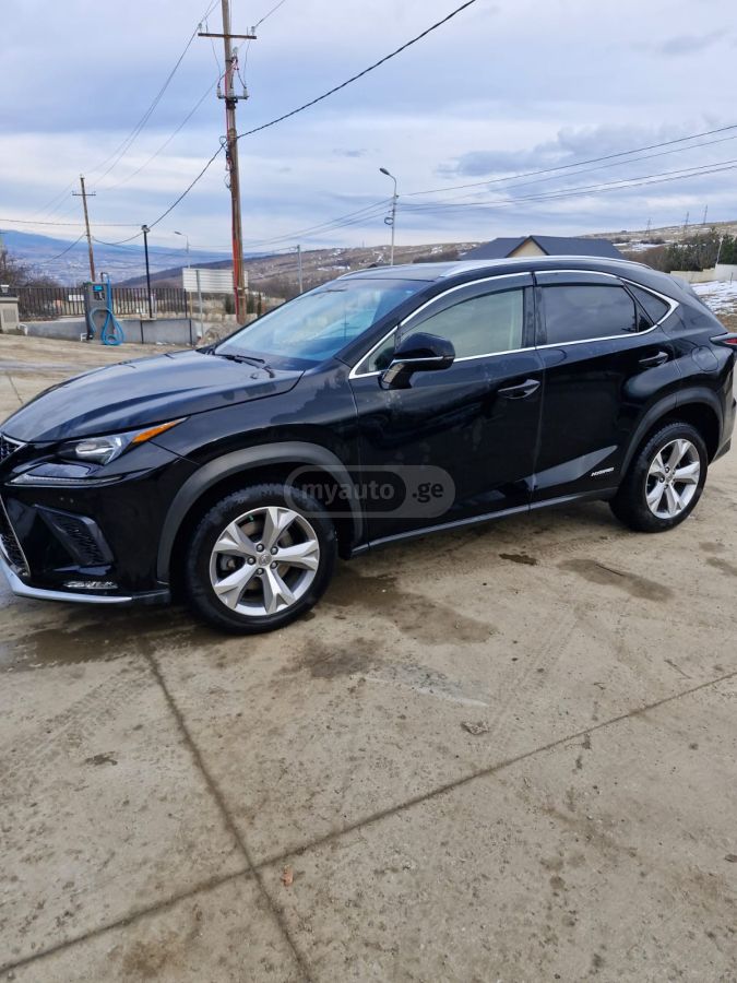 Lexus NX 300 - фото 9