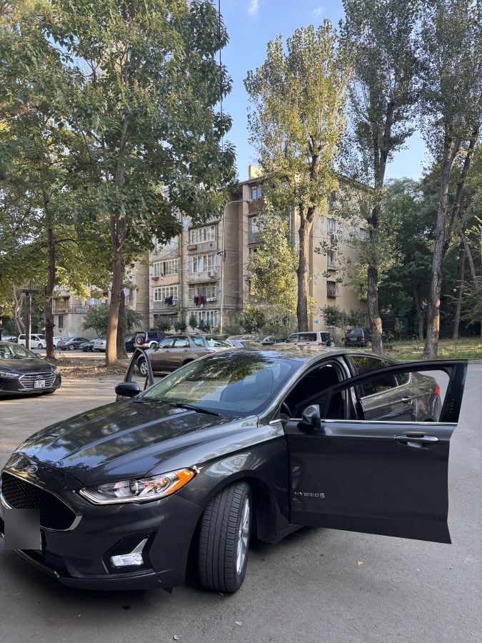 Ford Fusion - фото 4