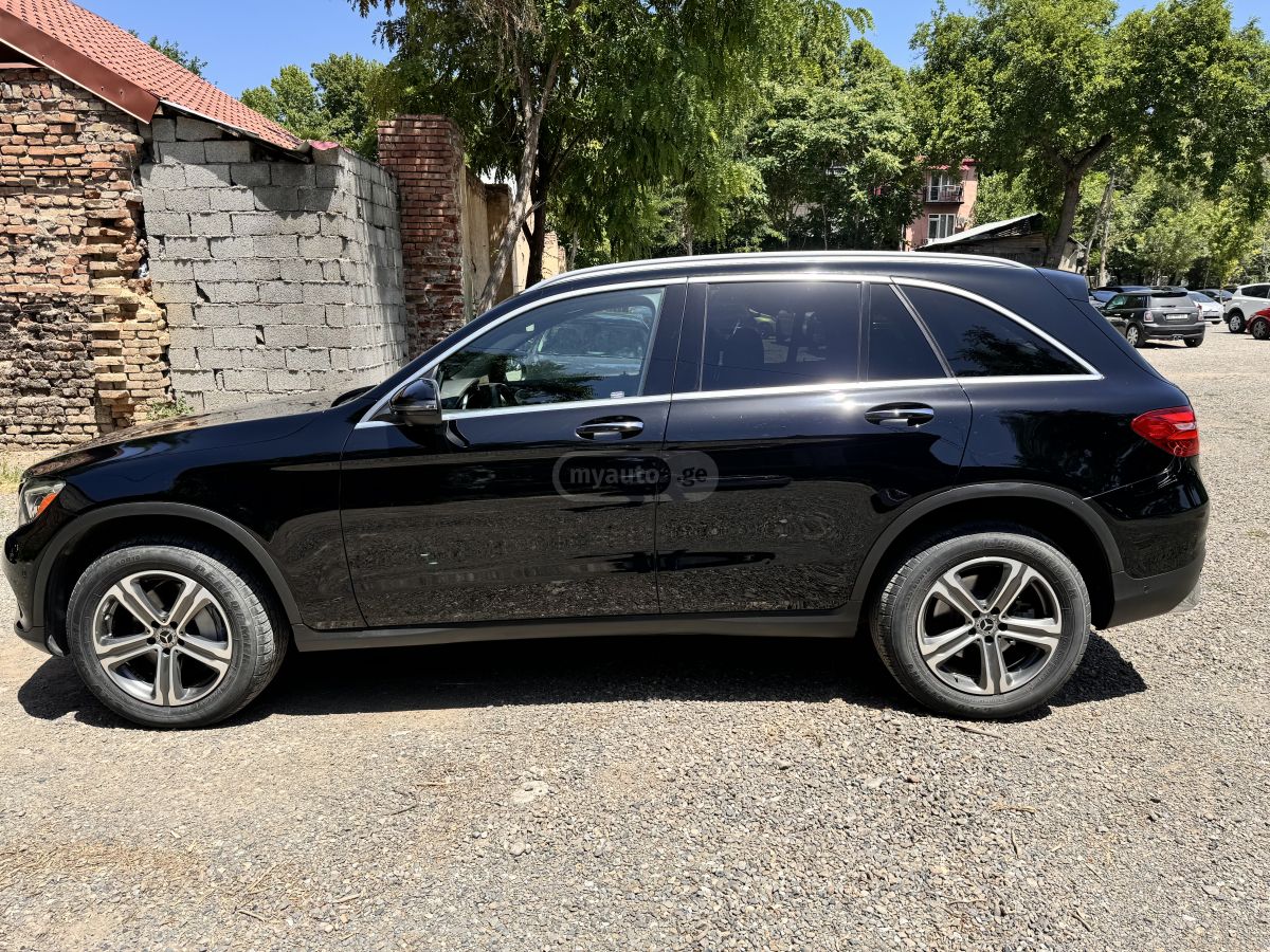 Mercedes-Benz GLC 300 - фото 6