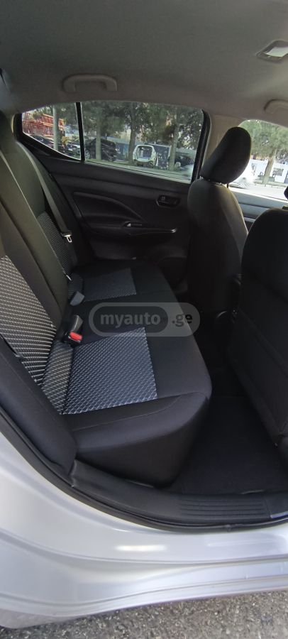 Nissan 1.6 S 4dr Sedan CVT — миниатюра 14