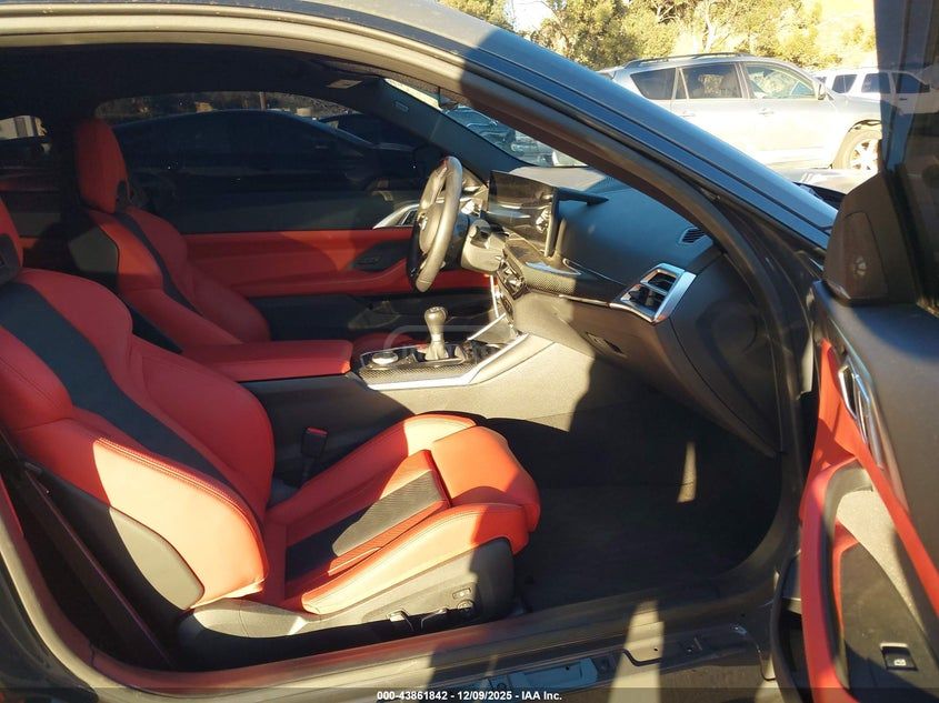 BMW M4 2025 — миниатюра 5