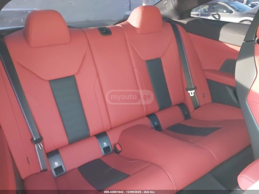 BMW M4 2025 — миниатюра 8
