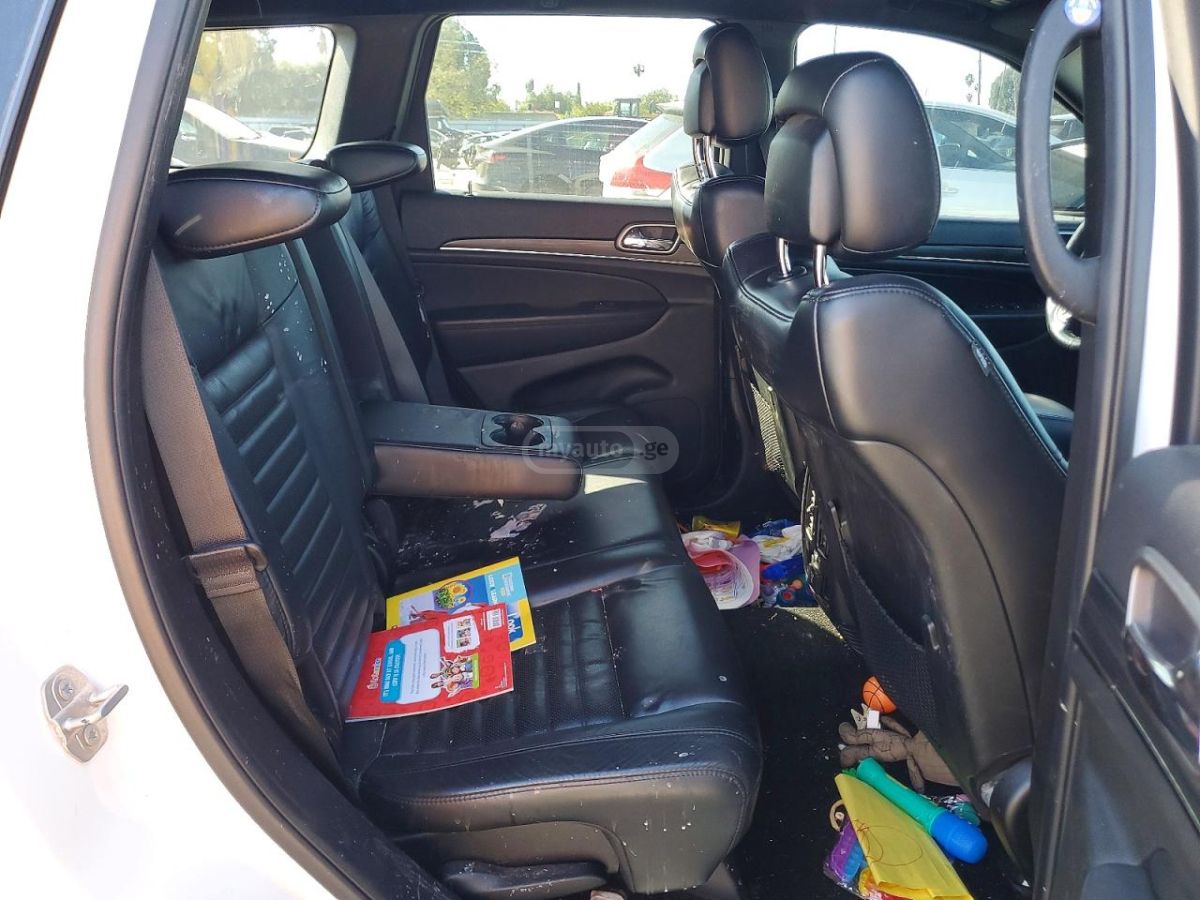 Jeep Grand Cherokee - фото 11