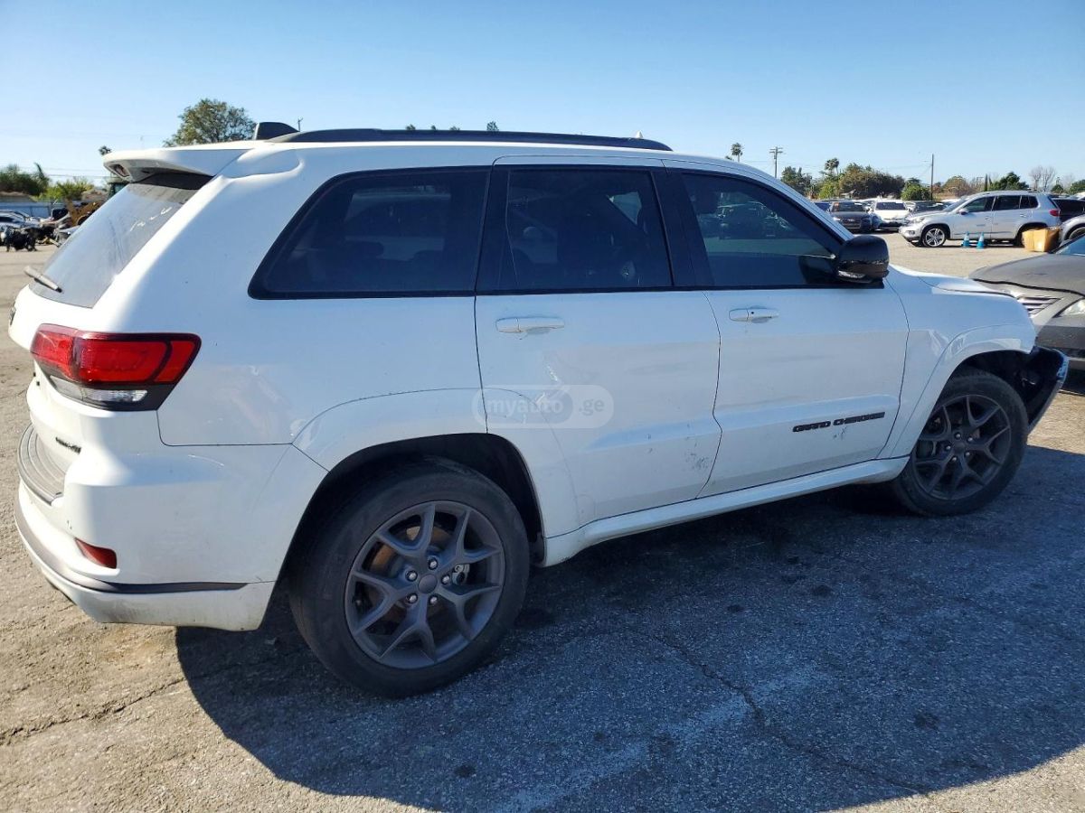 Jeep Grand Cherokee - фото 3