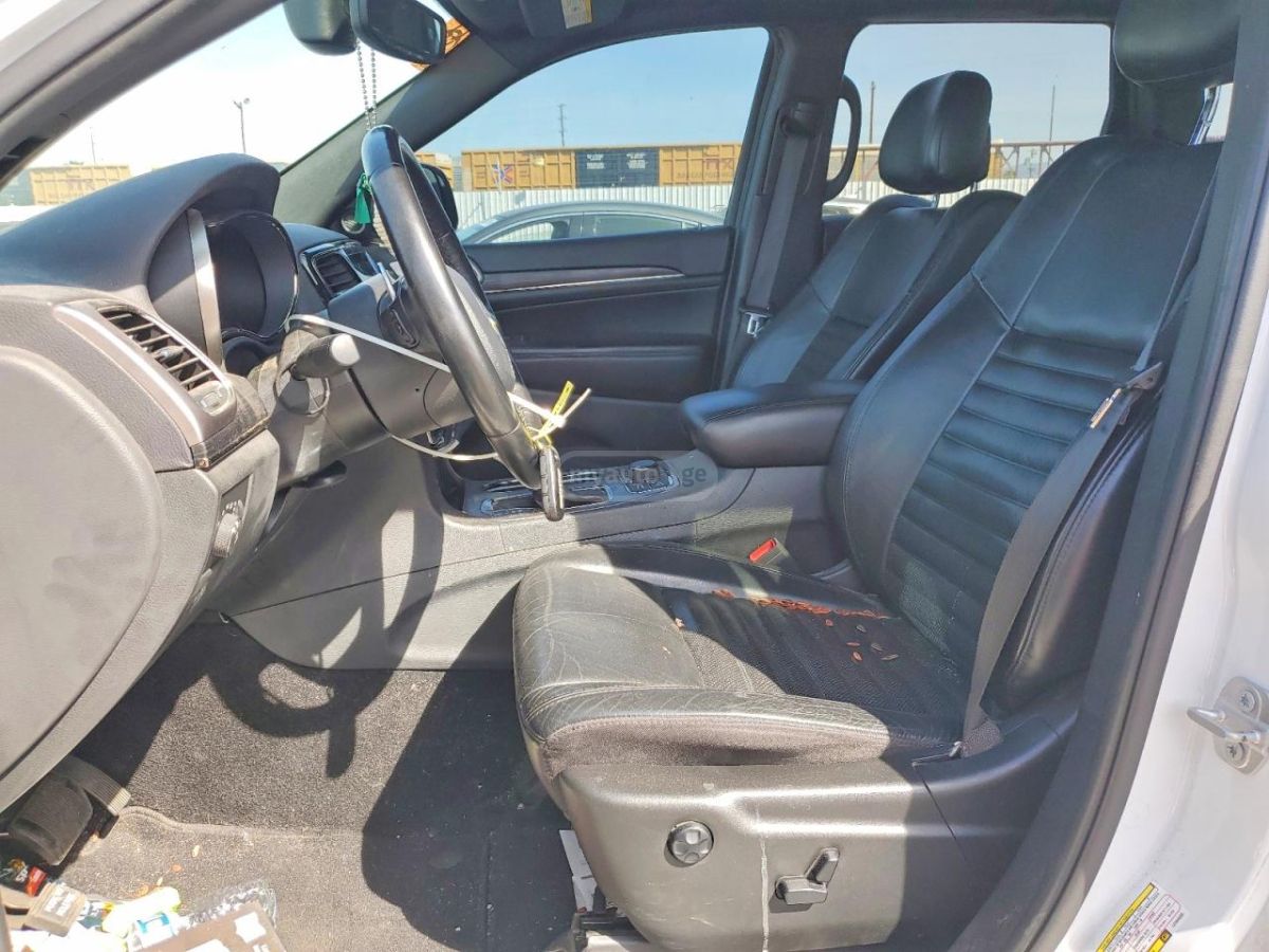 Jeep Grand Cherokee - фото 7