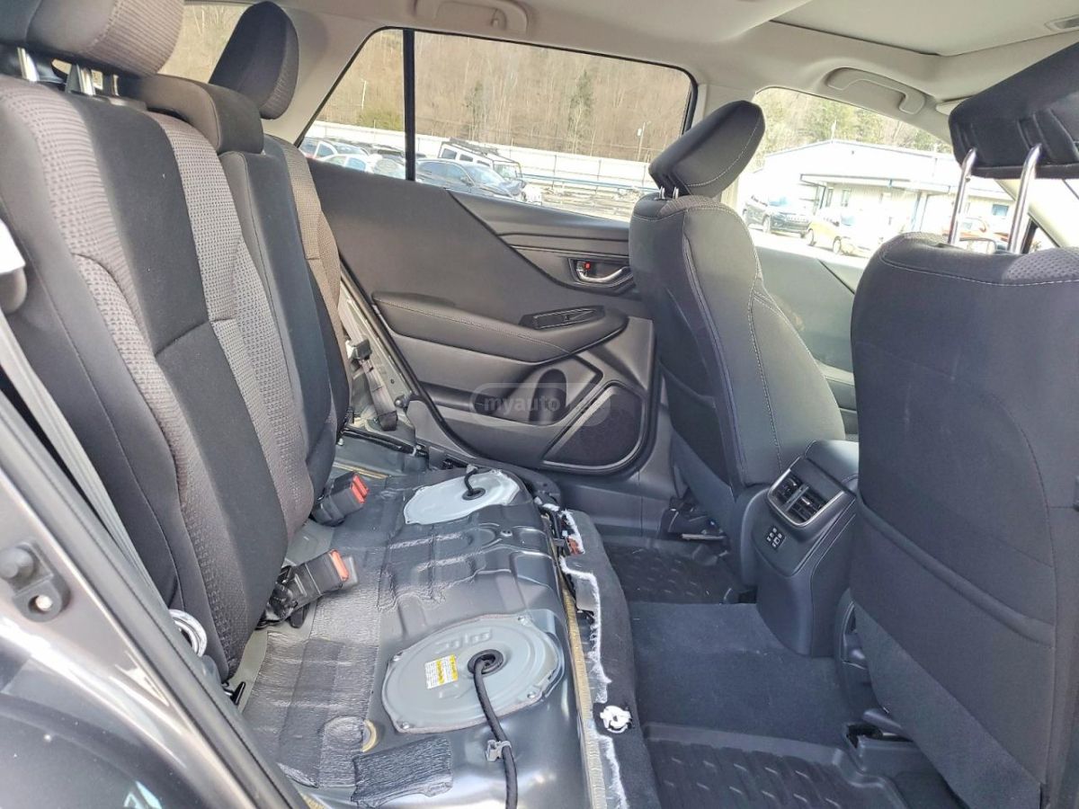 Subaru Onyx Edition XT 4dr All Wheel — миниатюра 11