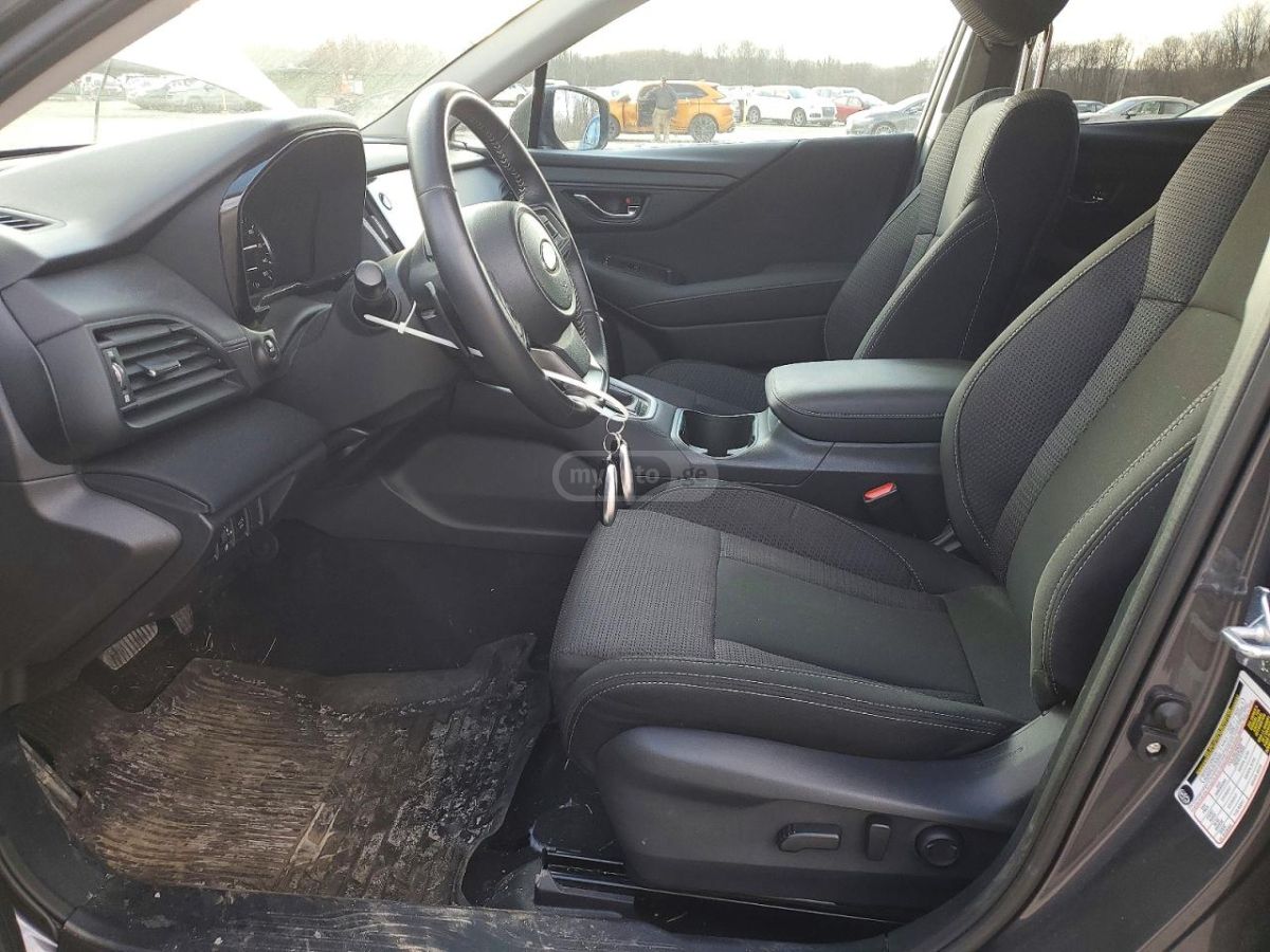 Subaru Onyx Edition XT 4dr All Wheel — миниатюра 7