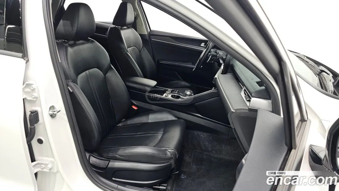 Kia Optima - фото 11