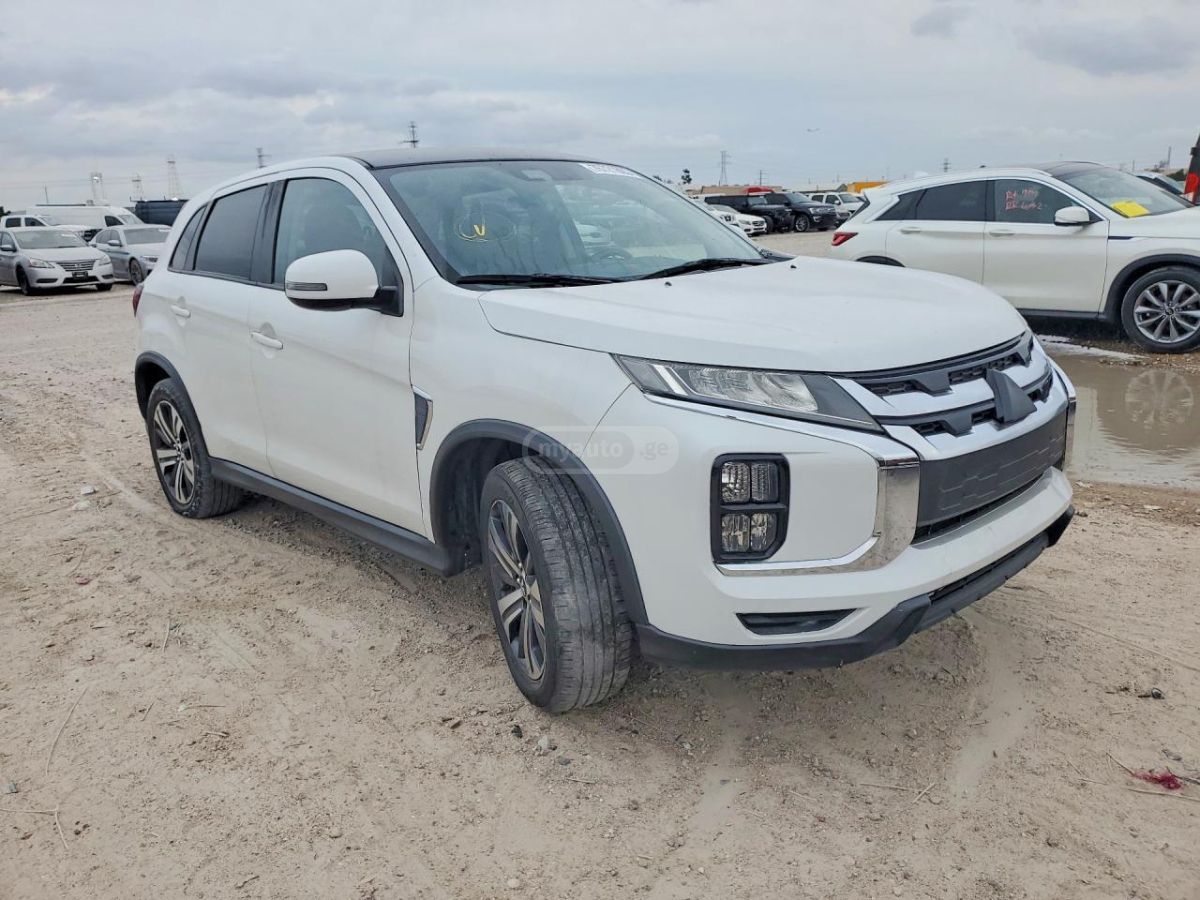 Mitsubishi Outlander Sport - фото 3