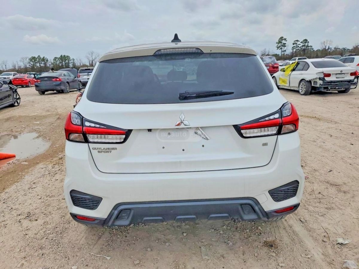 Mitsubishi Outlander Sport - фото 6