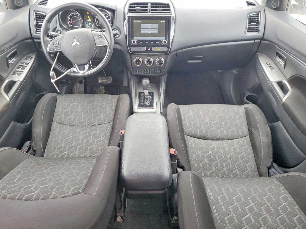 Mitsubishi Outlander Sport - фото 7