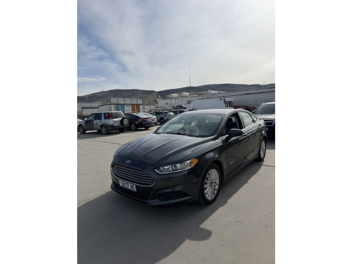 Ford Fusion - фото 13