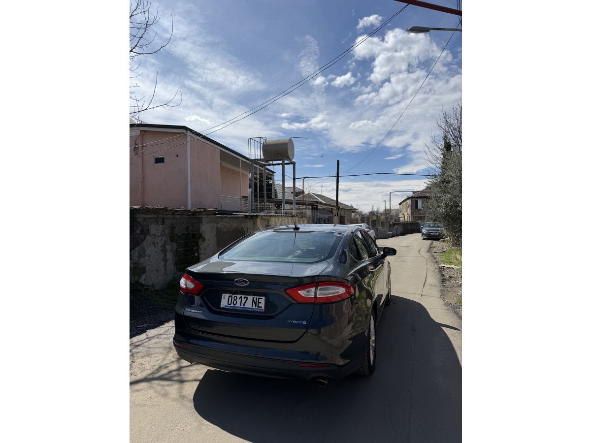 Ford Fusion - фото 4