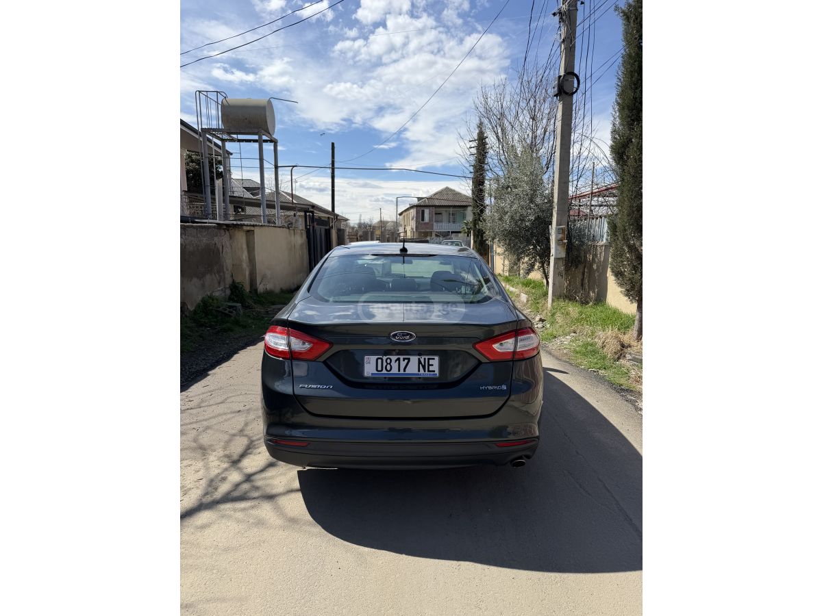 Ford Fusion - фото 5