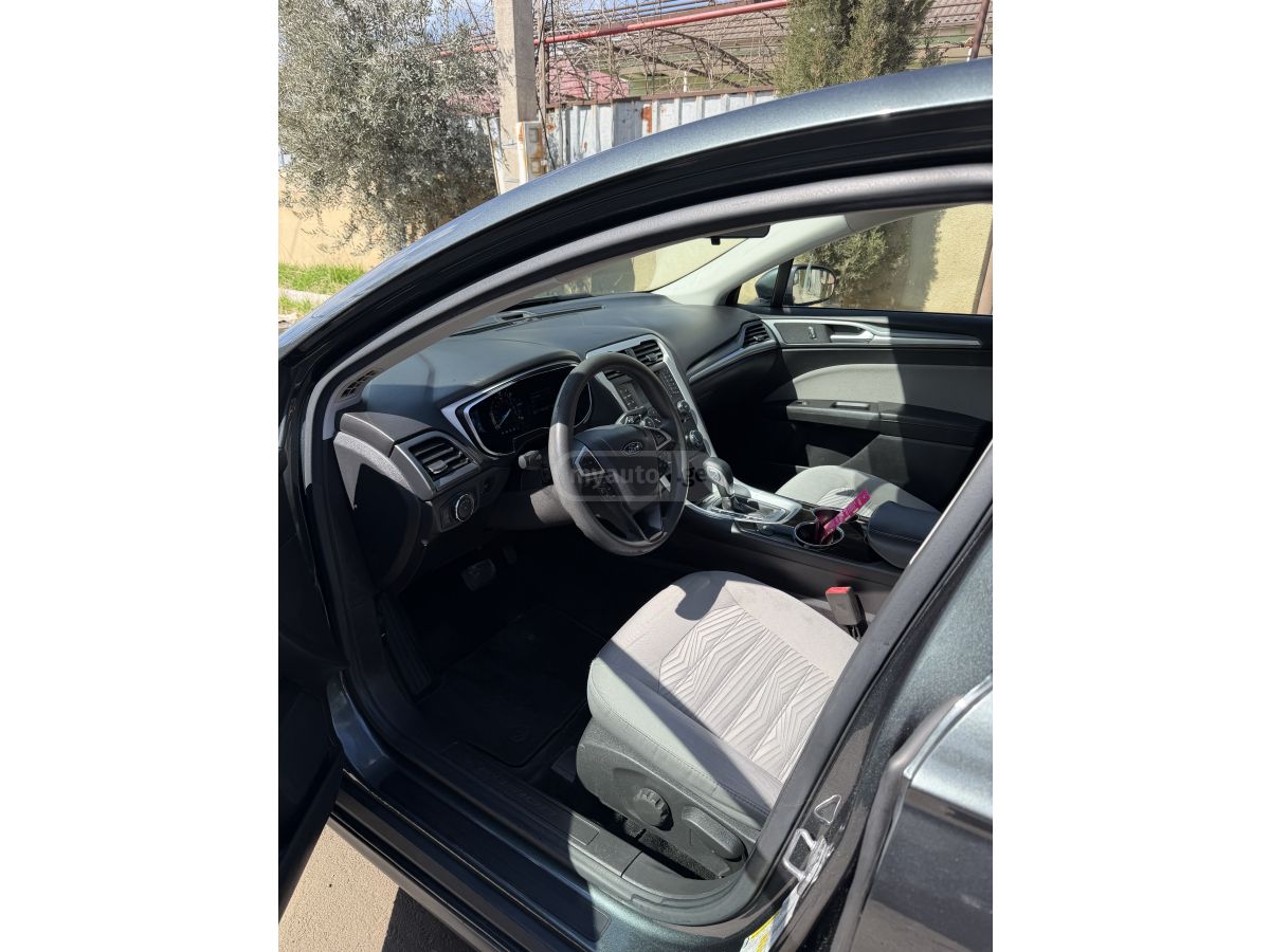 Ford Fusion - фото 8