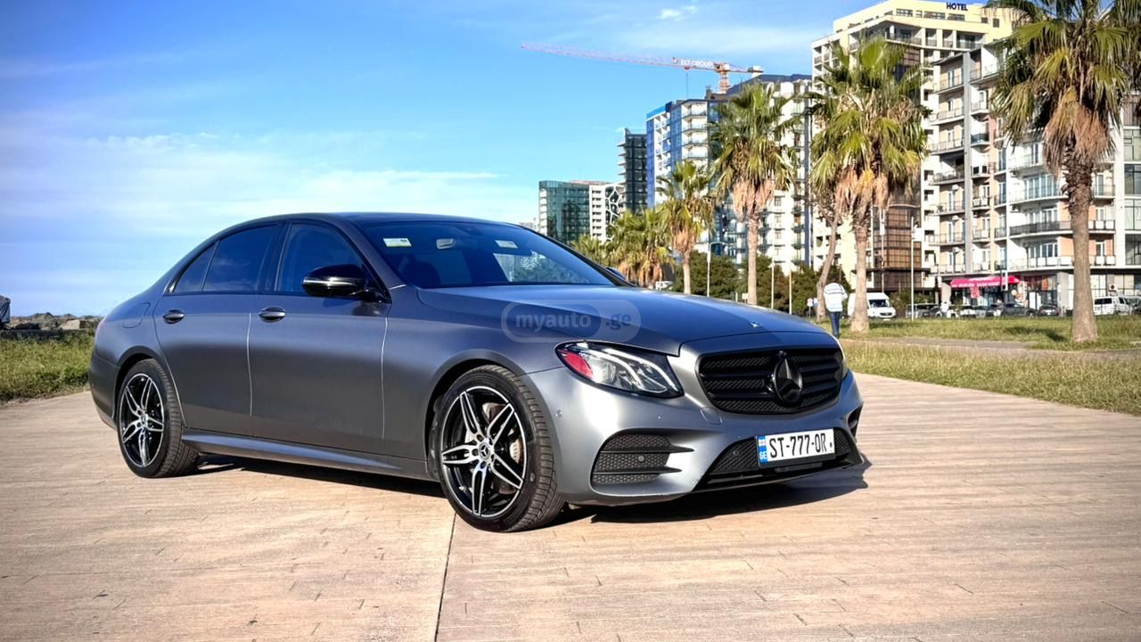 Mercedes-Benz E 300 - фото 2