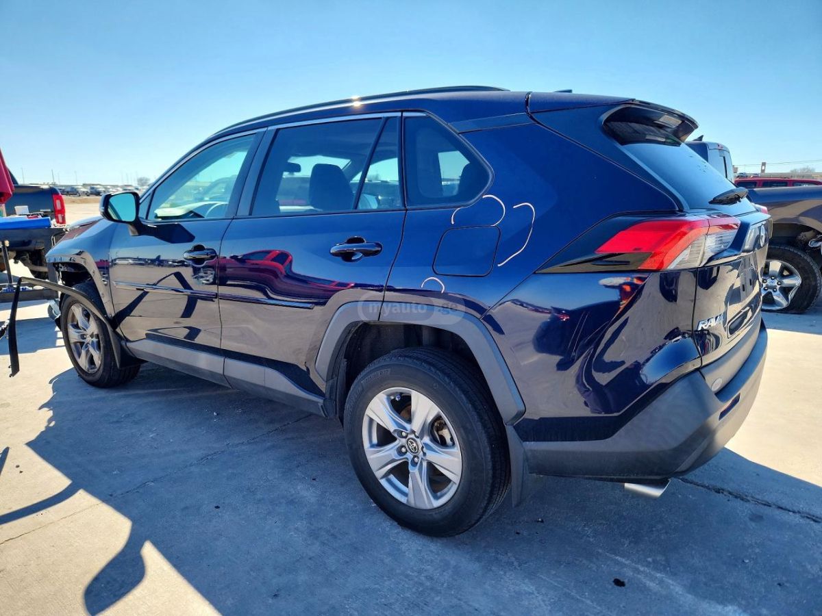 Toyota XLE Premium 4dr Front-Wheel Dr — миниатюра 2