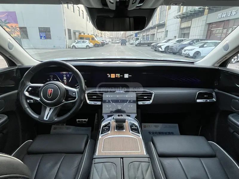 Hongqi E-HS9 - фото 10