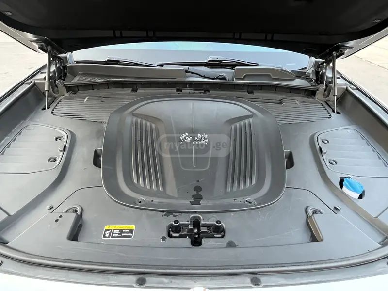 Hongqi E-HS9 - фото 9