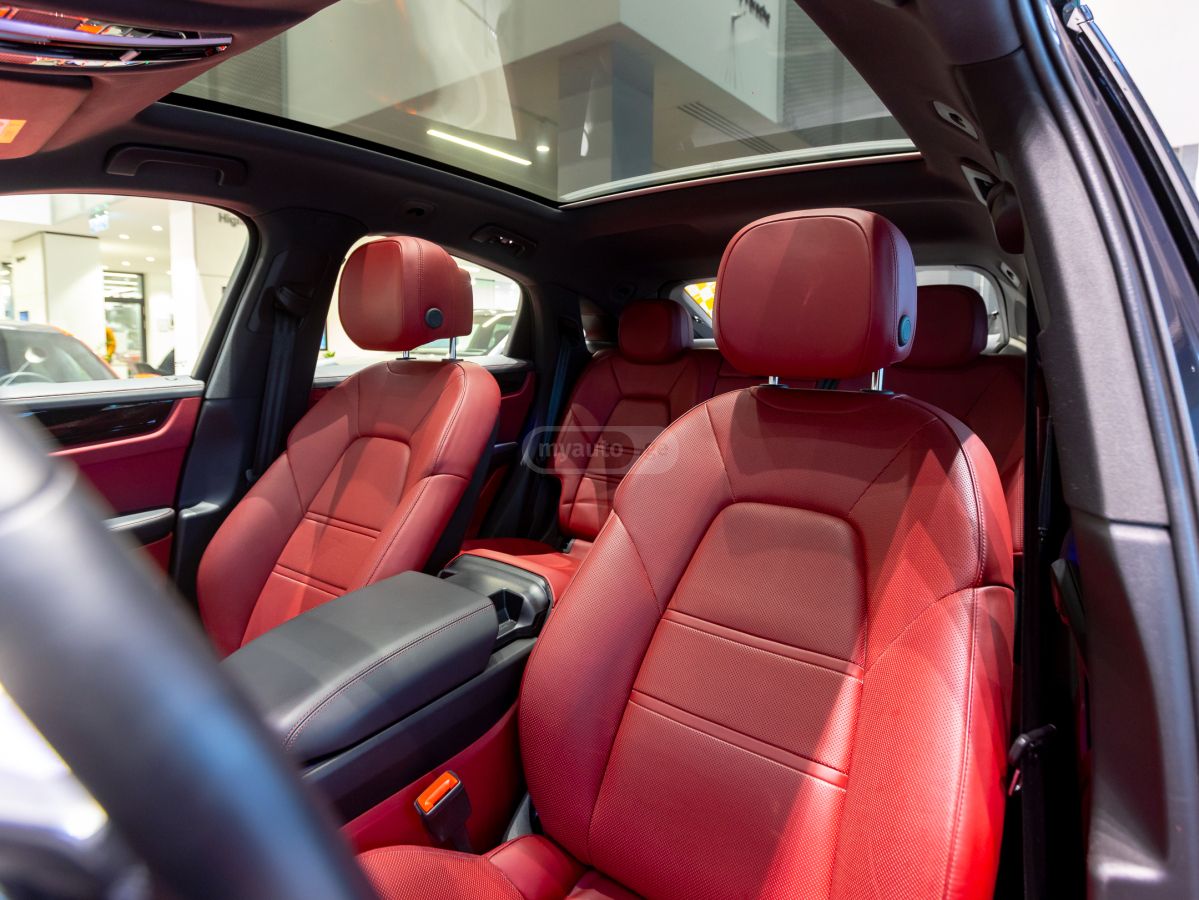 Porsche Cayenne - фото 14