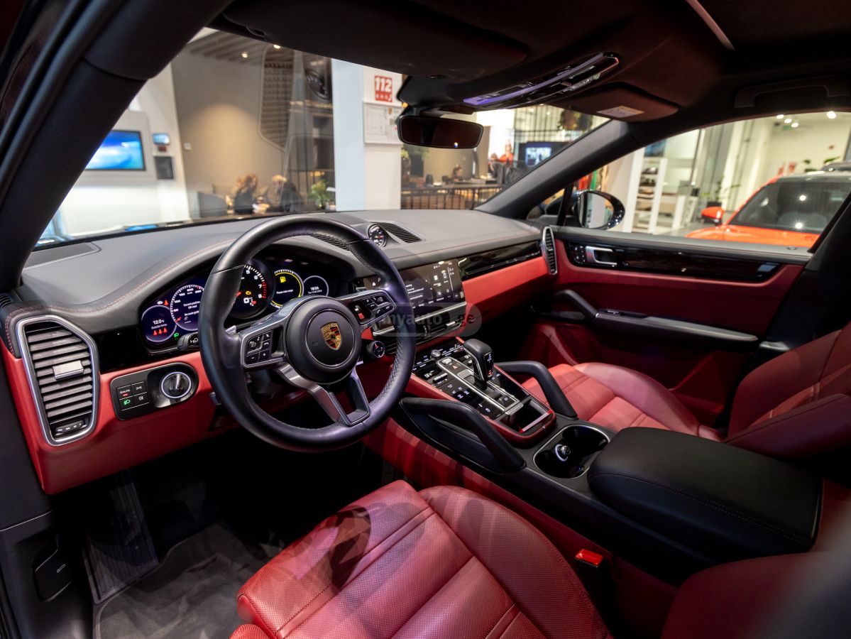 Porsche Cayenne - фото 4