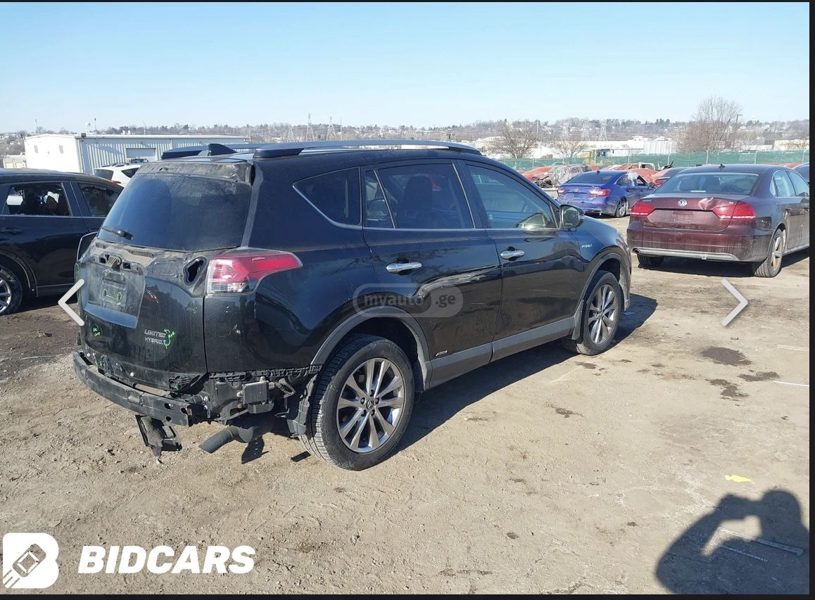 Toyota RAV 4 - фото 10