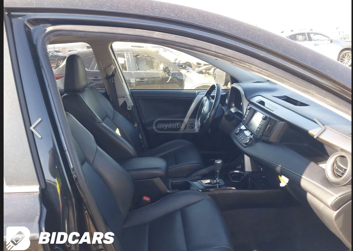 Toyota RAV 4 - фото 12