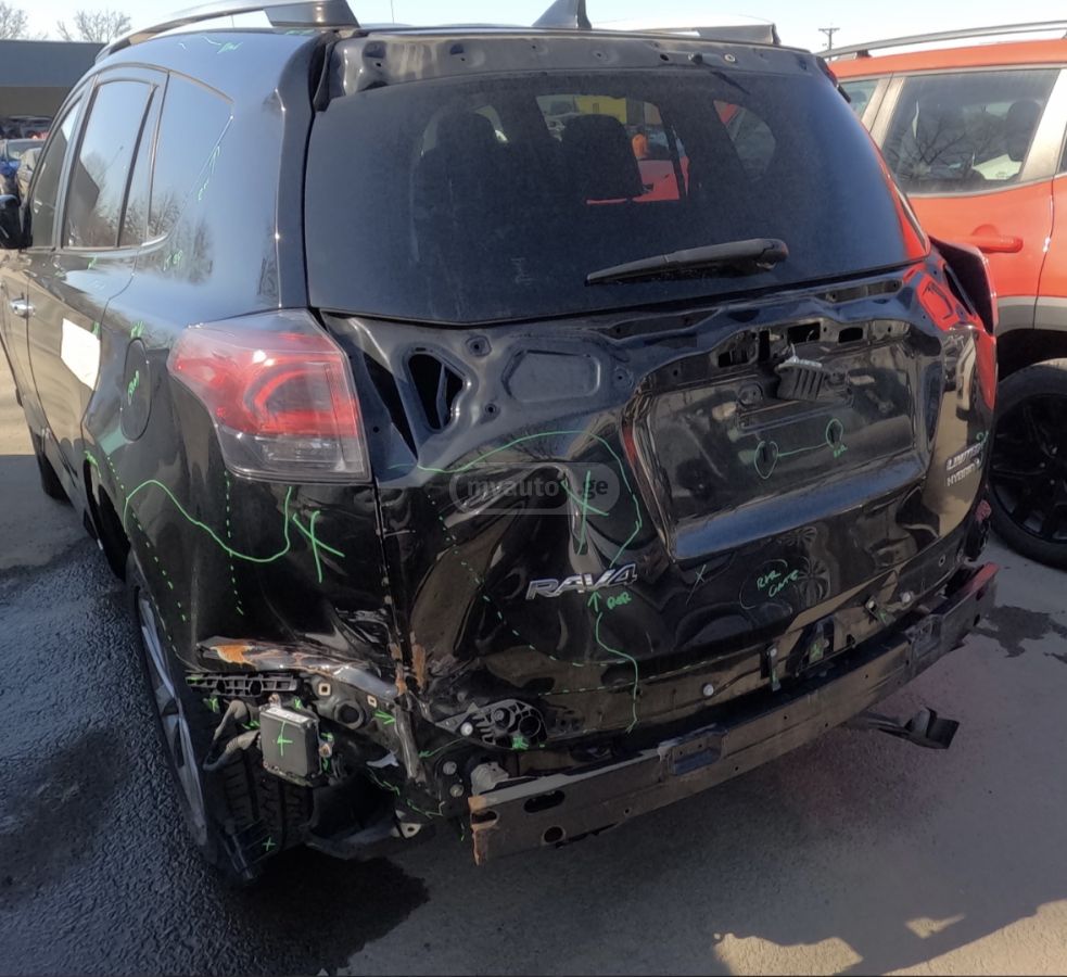 Toyota RAV 4 - фото 3