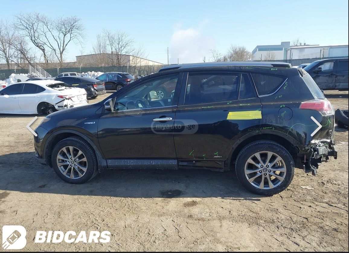 Toyota RAV 4 - фото 8