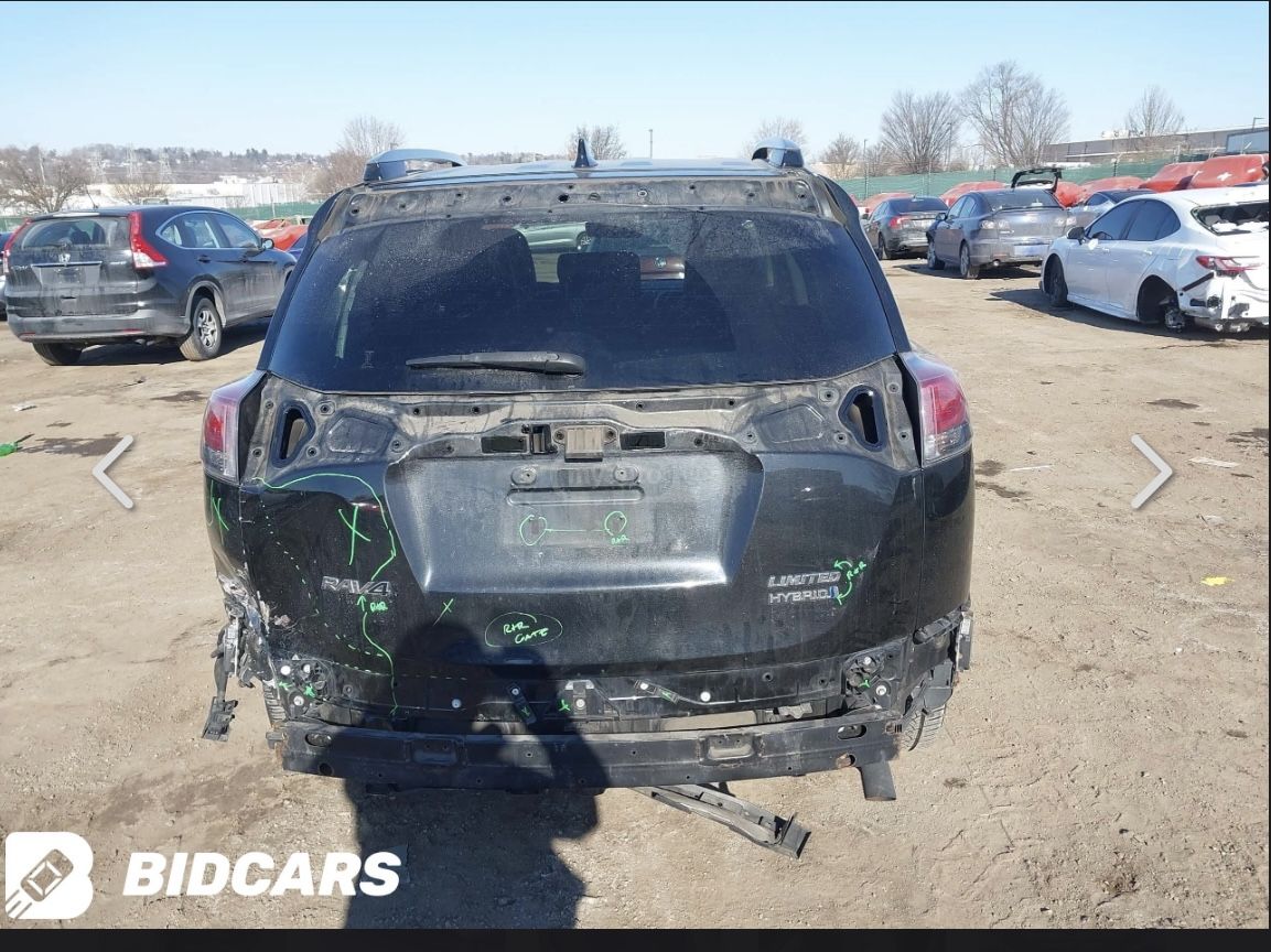 Toyota RAV 4 - фото 9