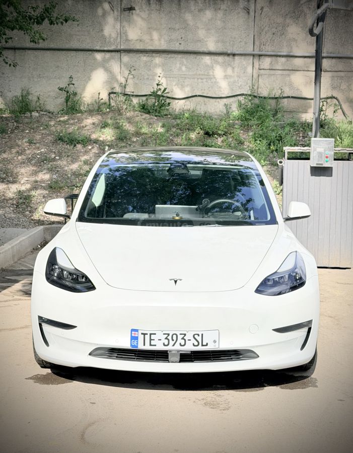Tesla Model 3 - фото 7