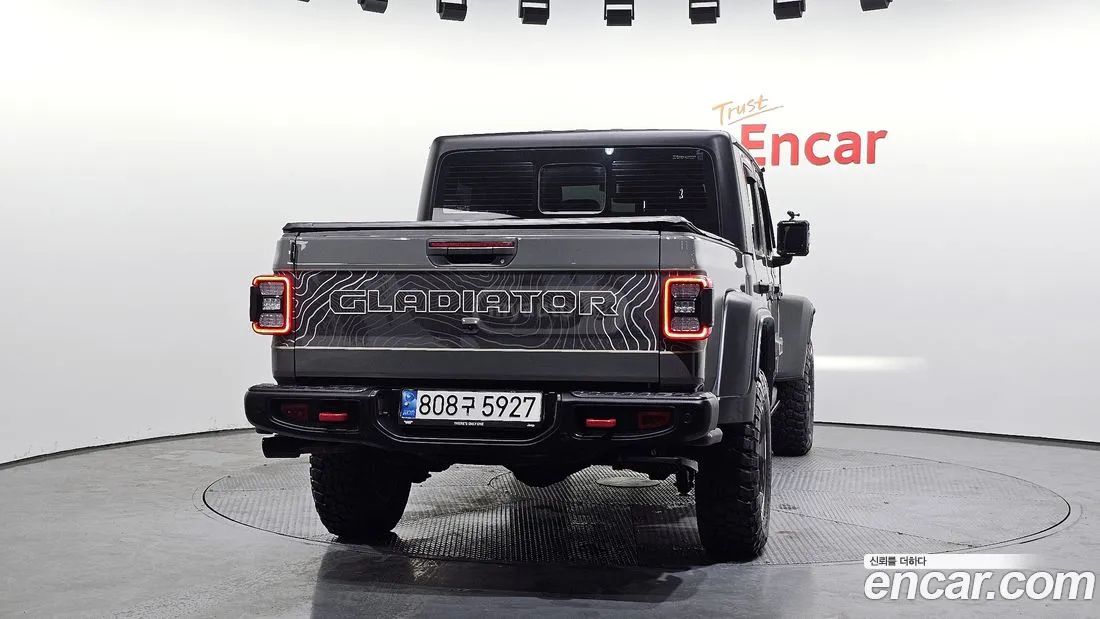 Jeep Gladiator - фото 4