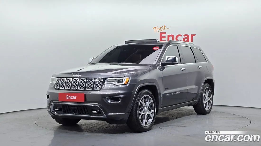 Jeep Grand Cherokee - фото 1