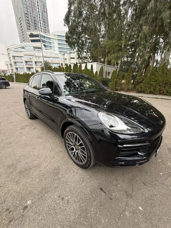 Porsche Cayenne - фото 1