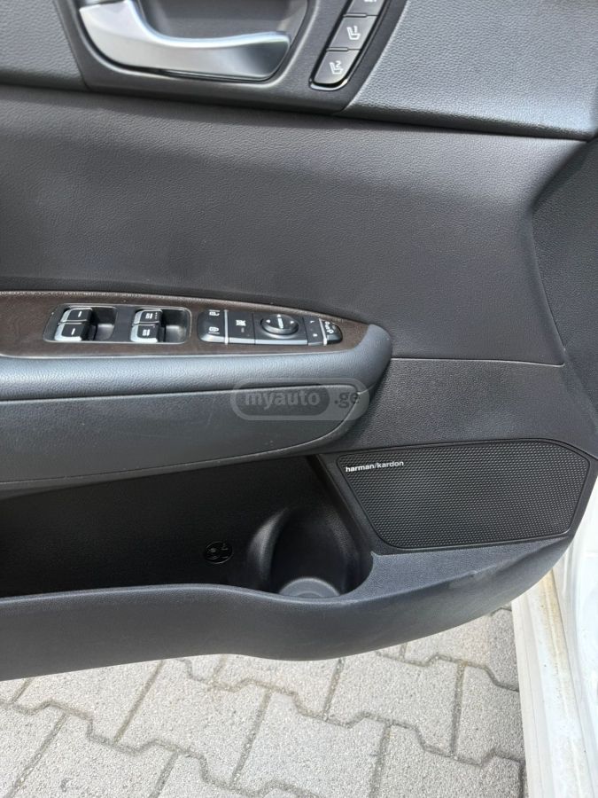 Kia Optima - фото 10