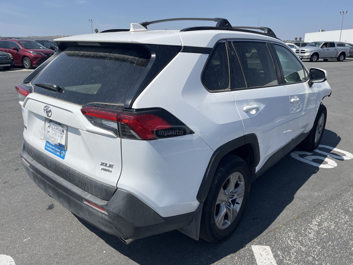 Toyota XLE 4dr All-Wheel Drive Automa — миниатюра 2