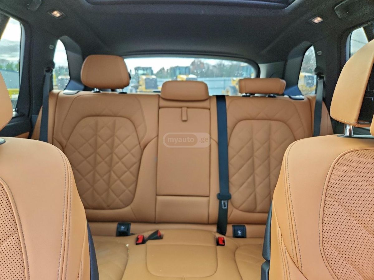 BMW X5 - фото 10